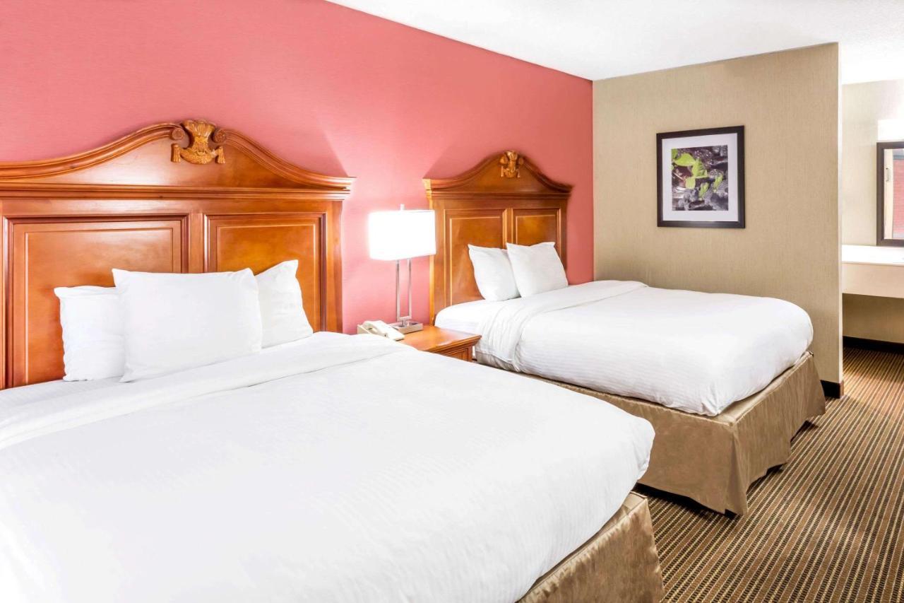 Ramada By Wyndham Salt Lake City North Temple Kültér fotó