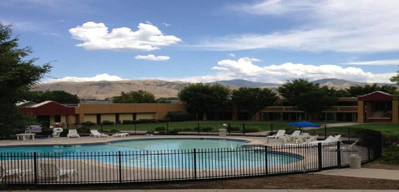 Ramada By Wyndham Salt Lake City North Temple Kültér fotó